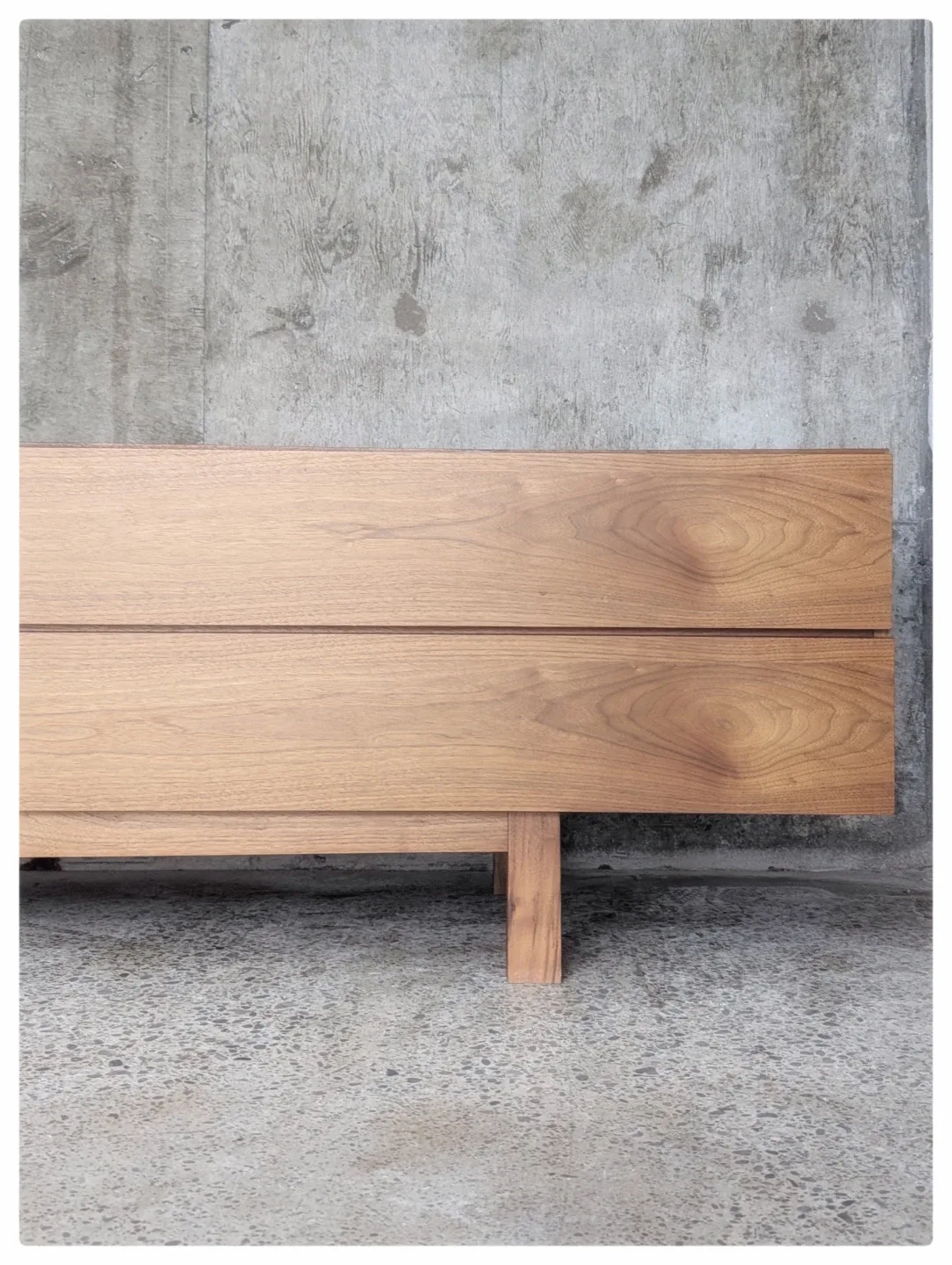 Walnut sideboard/credenza/media unit image indicator(3)