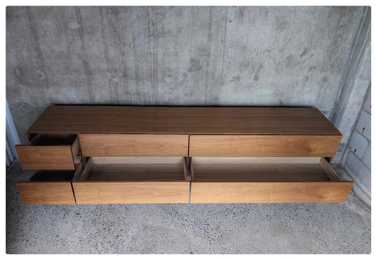 Walnut sideboard/credenza/media unit image indicator(5)