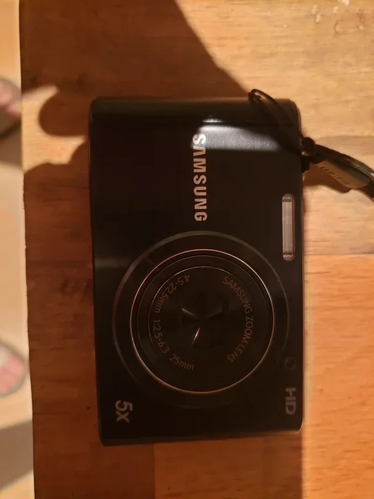 Samsung ST77 Digital Camera