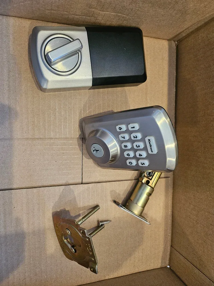 Kwikset 10 button Keypad Deadbolt Lock