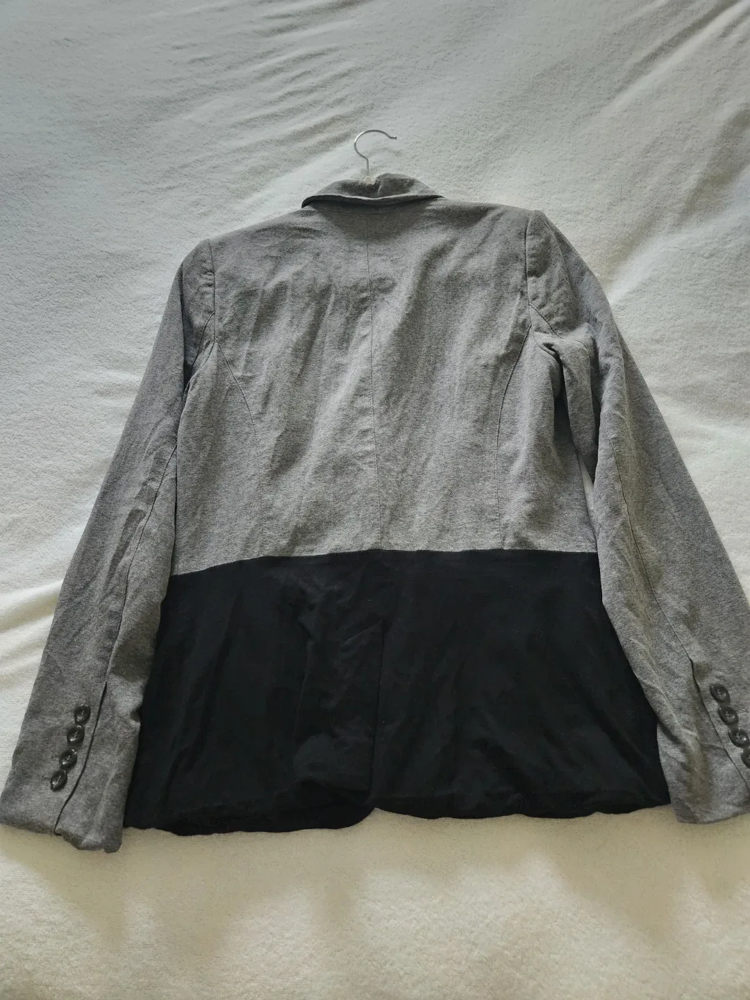 Le Chateau Grey & Black Blazer - Size M/M(ONLY PICK UP) image indicator(3)