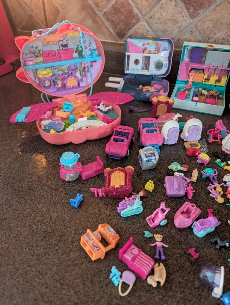 Polly Pocket Vintage Lot image indicator(3)