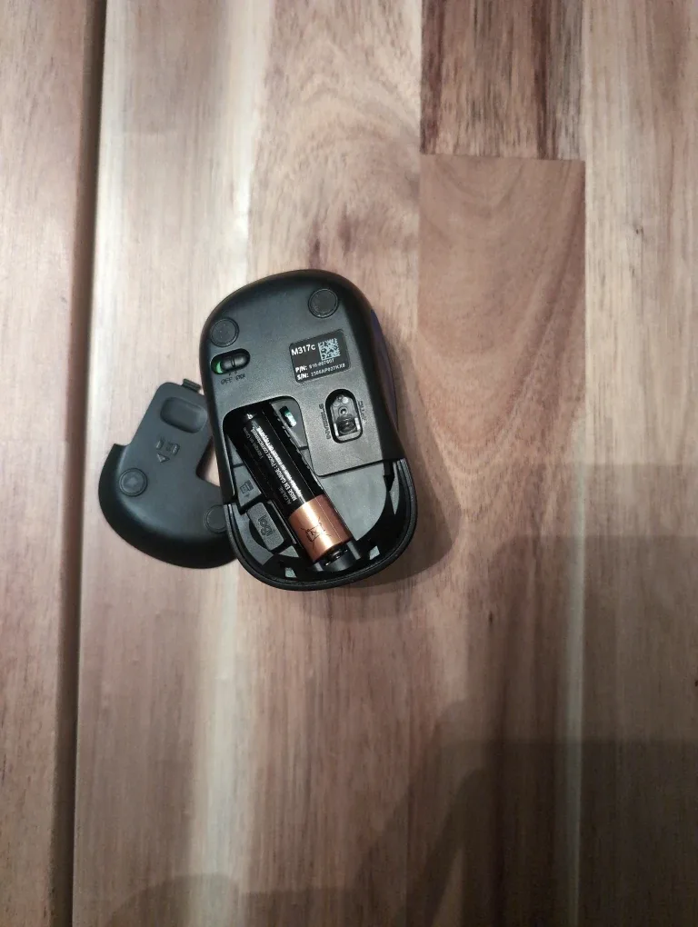 HP Chromebook with Mouse and Charger image indicator(6)