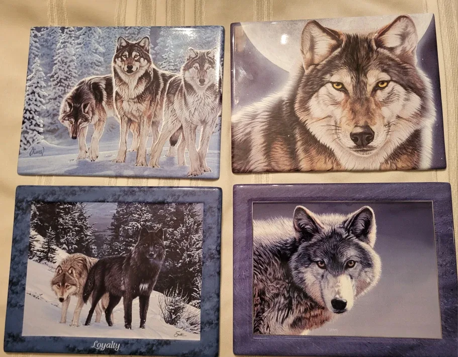Bradford Exchange Limited Edition Wolf Plates