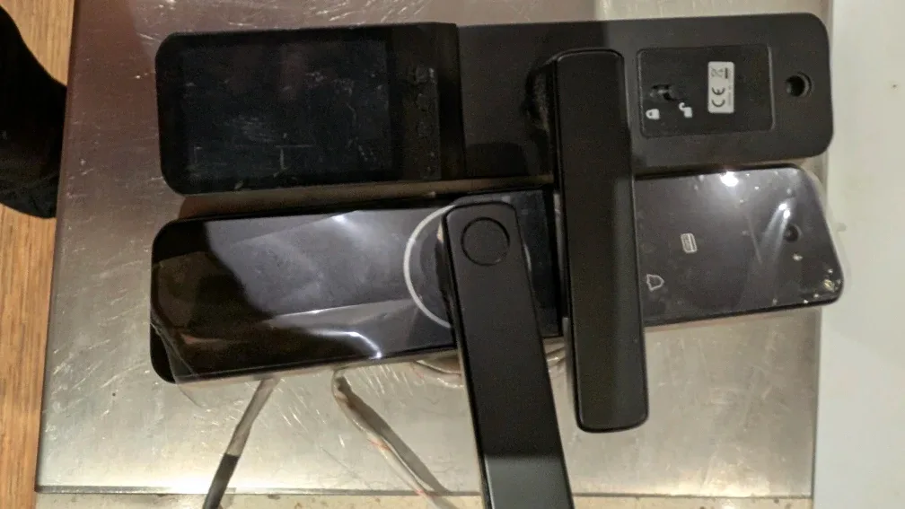 3 Poignées avec serrure de porte intelligente image indicator(4)