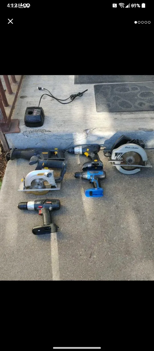 Power tools ryobi and mixed image indicator(9)