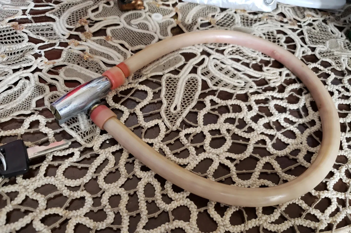 Used Red Cable Bike Lock image indicator(2)