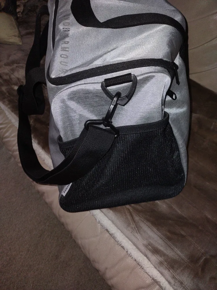 Under Armour Duffel Bag image indicator(3)