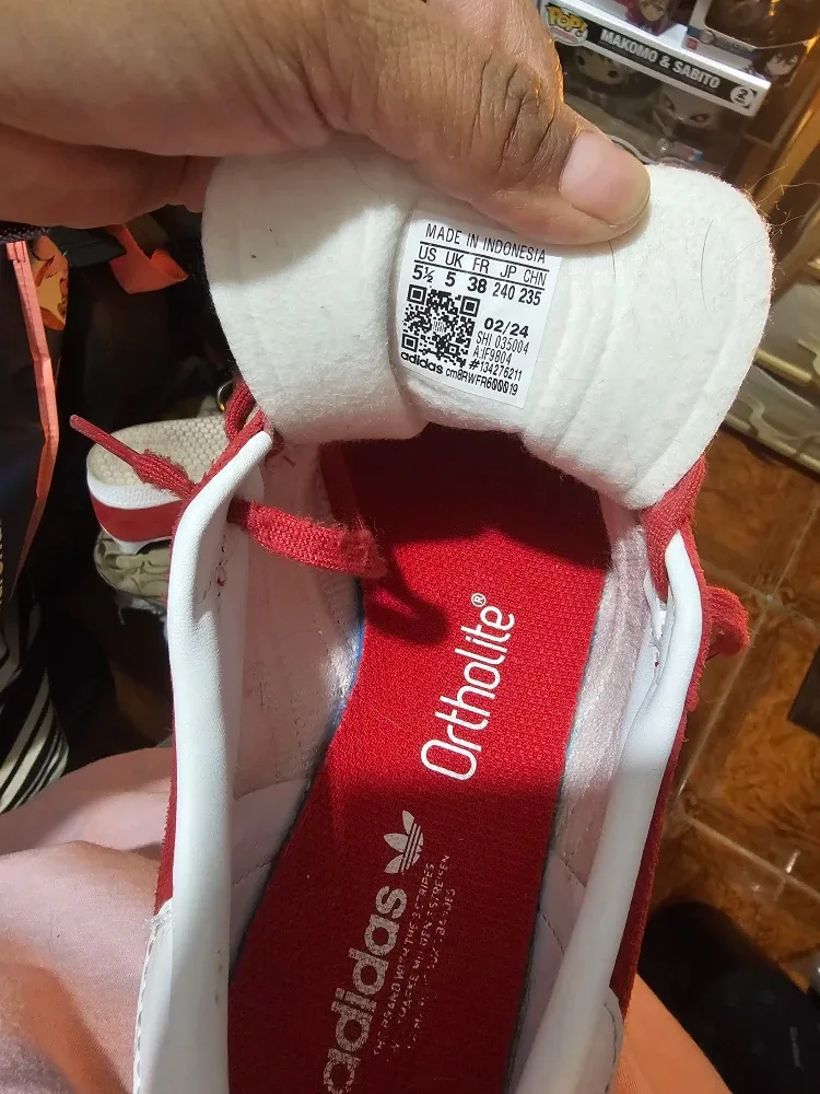 Adidas Gazelle Red/White Size 5.5 image indicator(3)