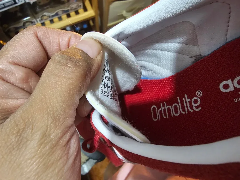 Adidas Gazelle Red/White Size 5.5 image indicator(4)