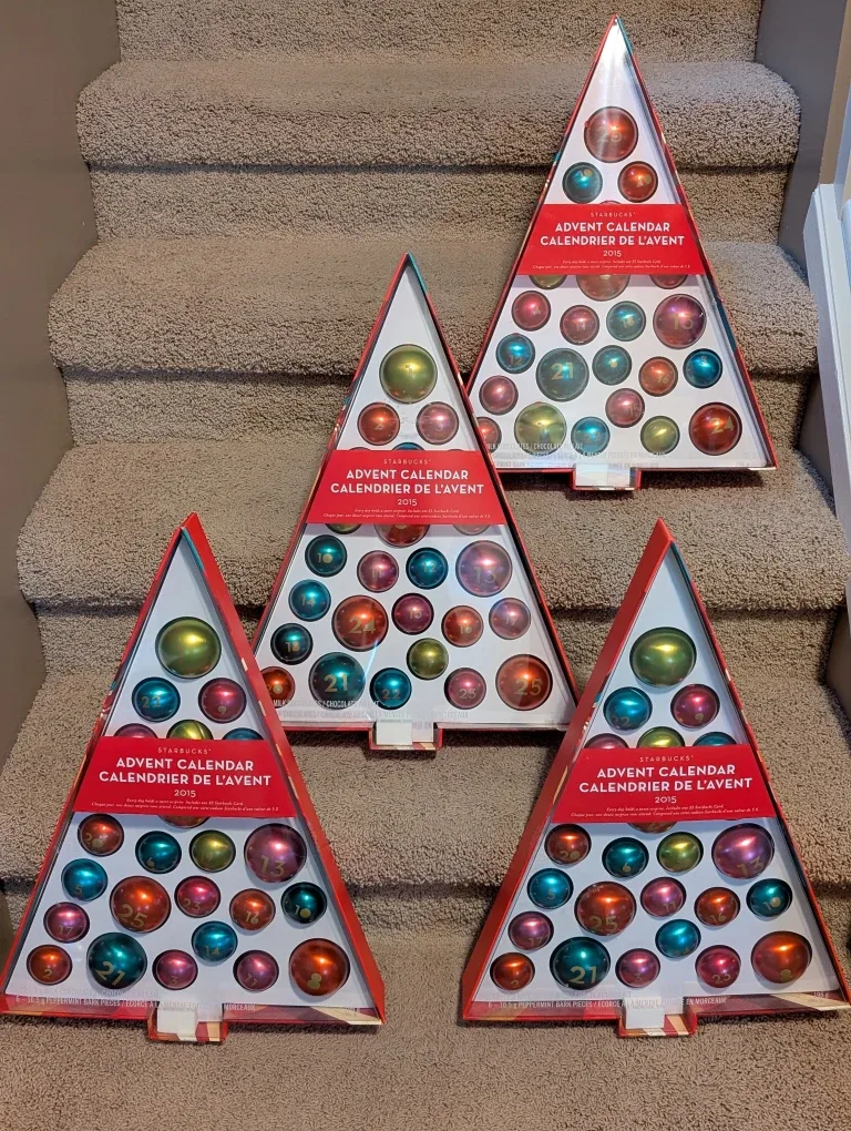 SUPER FUN STARBUCKS Ornament Advent Calendar image indicator(3)