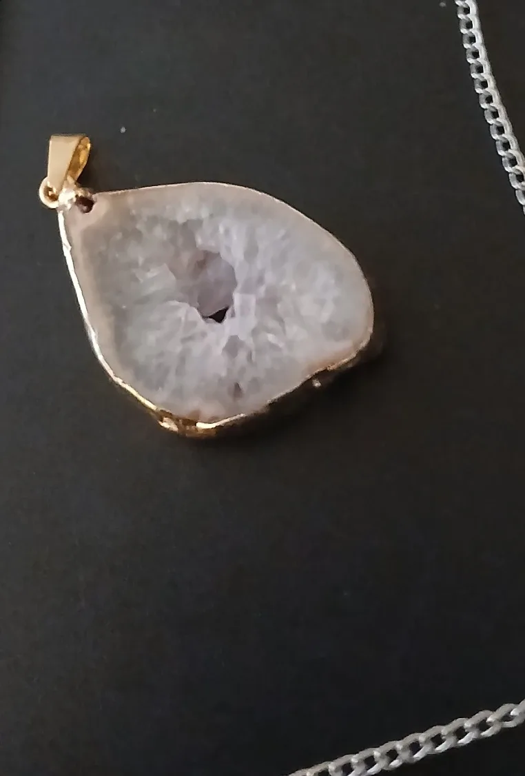 Druzy Agate Pendant Necklace - Gold Trim image indicator(3)