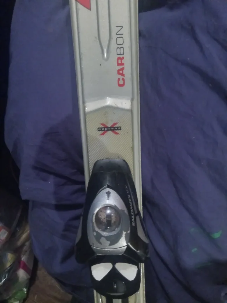 Used Skis: Salomon 710  bindings , Elan, Mantis m8 160 image indicator(4)