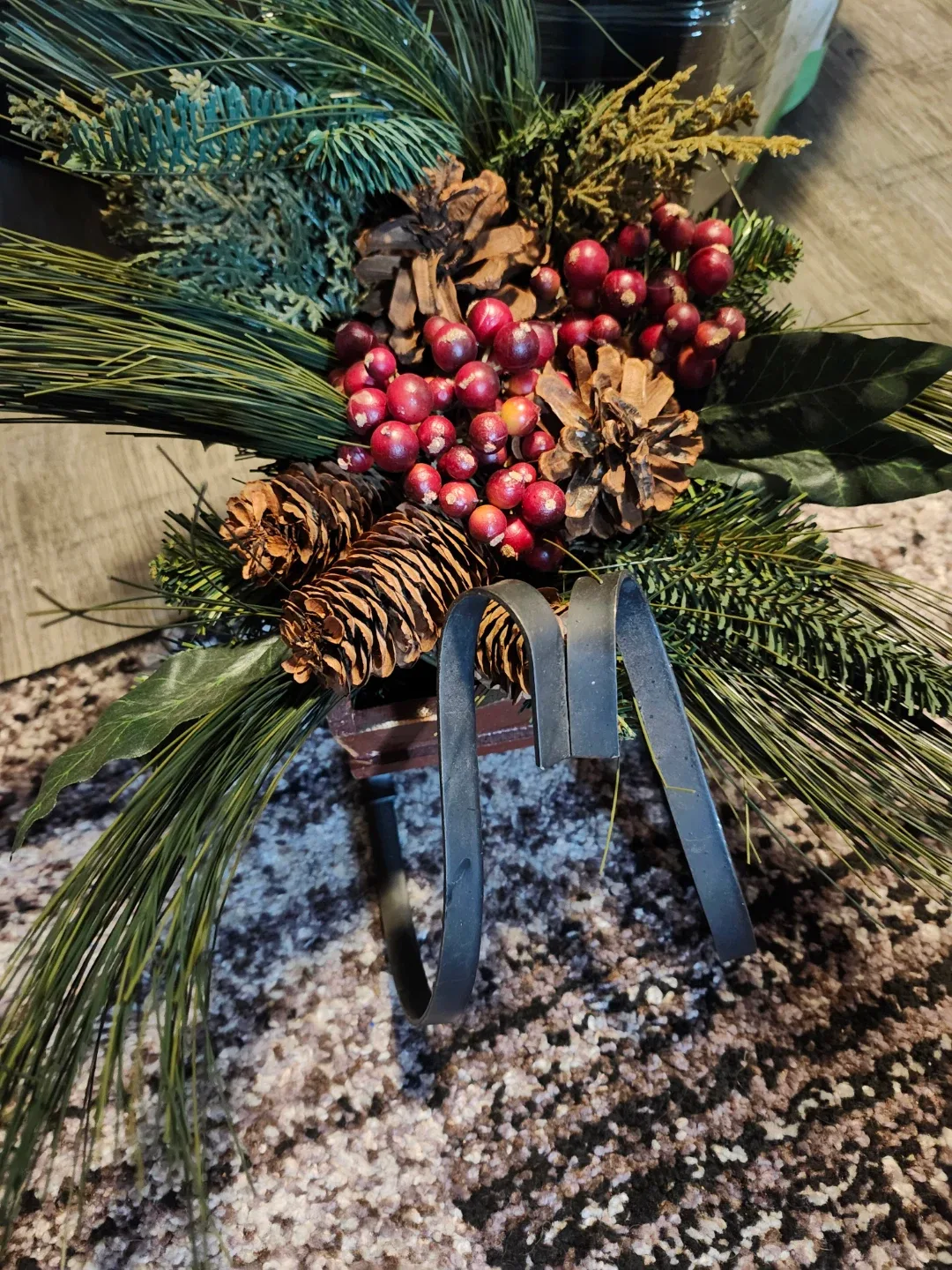 Decorative Holiday Sleigh Decor image indicator(4)