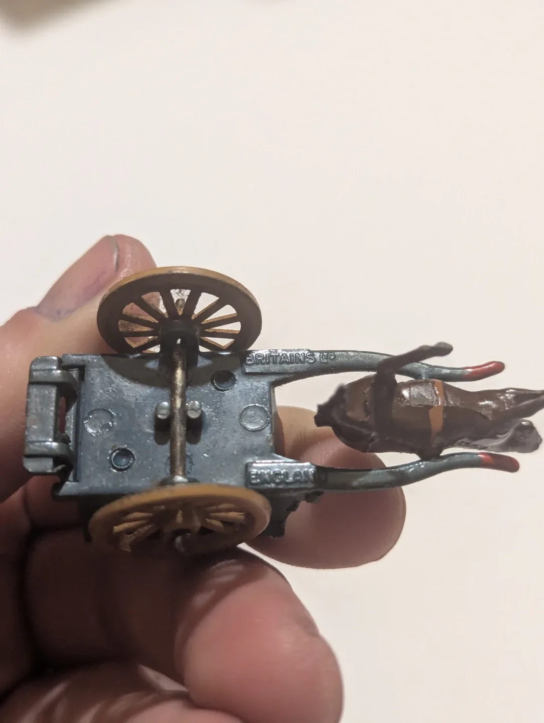 Britains LTD Horse and Cart Toy image indicator(2)