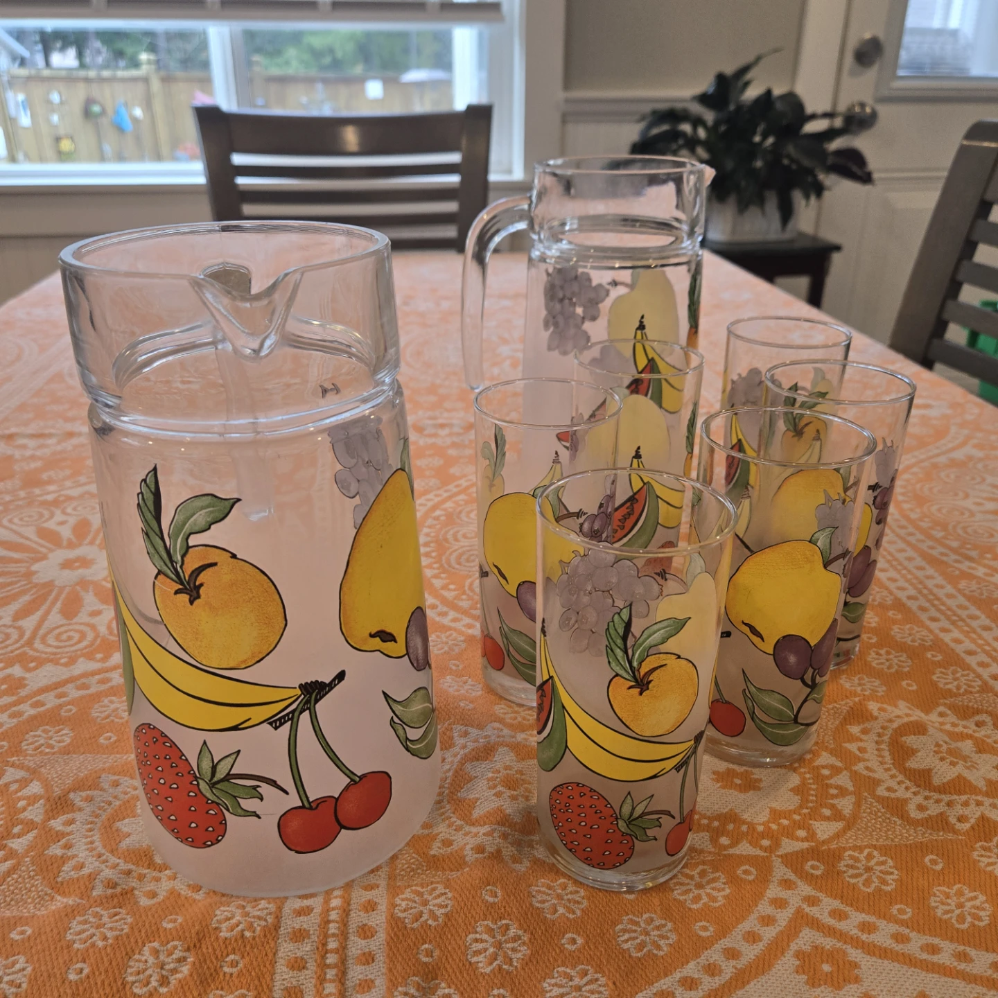Vintage "Darlington Frosted Fruit" (8)piece Jugs & Juice Glasses - photo 5