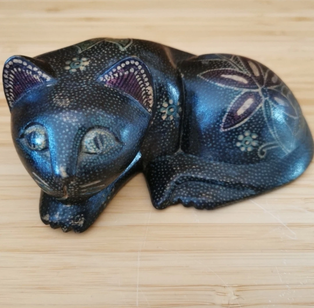Handcarved Handpainted Wood Cat Decor - photo 2