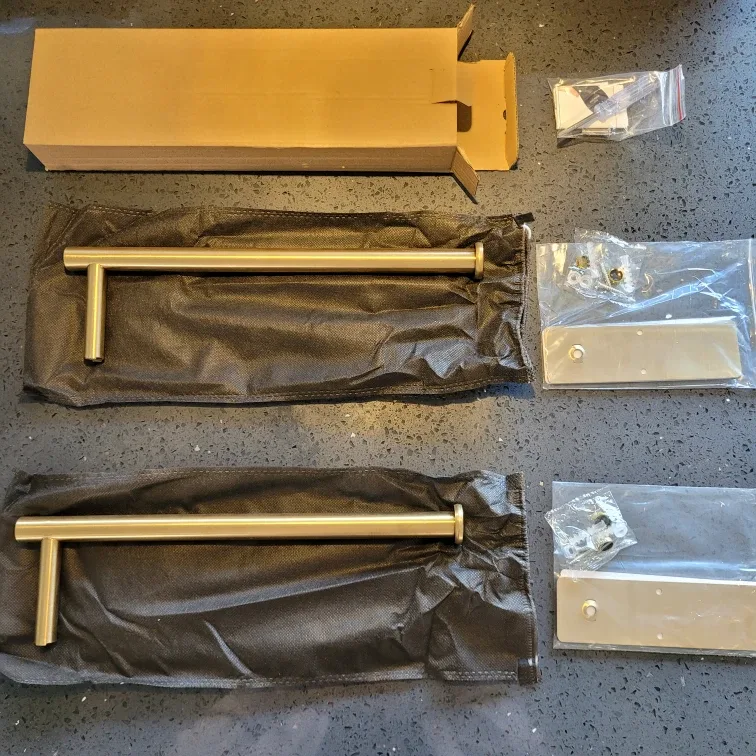 NEW 2 Gold (Paper) Towel Holders image indicator(2)