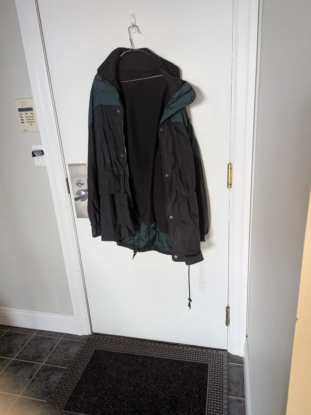Black & Green Winter Parka - photo 2