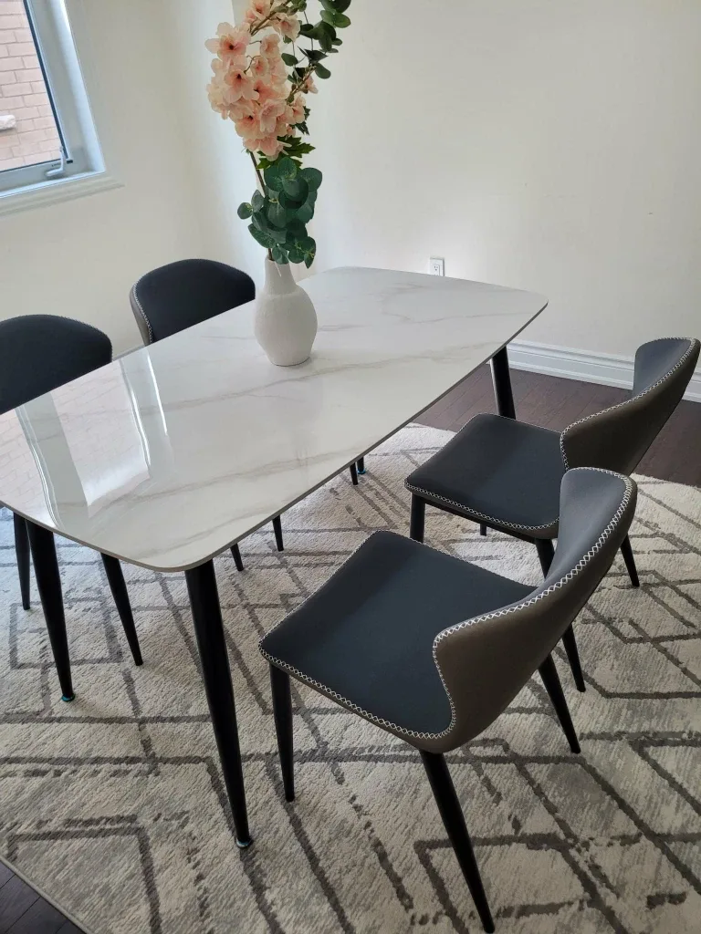 Dining Table with 4 Chairs - Modern Style