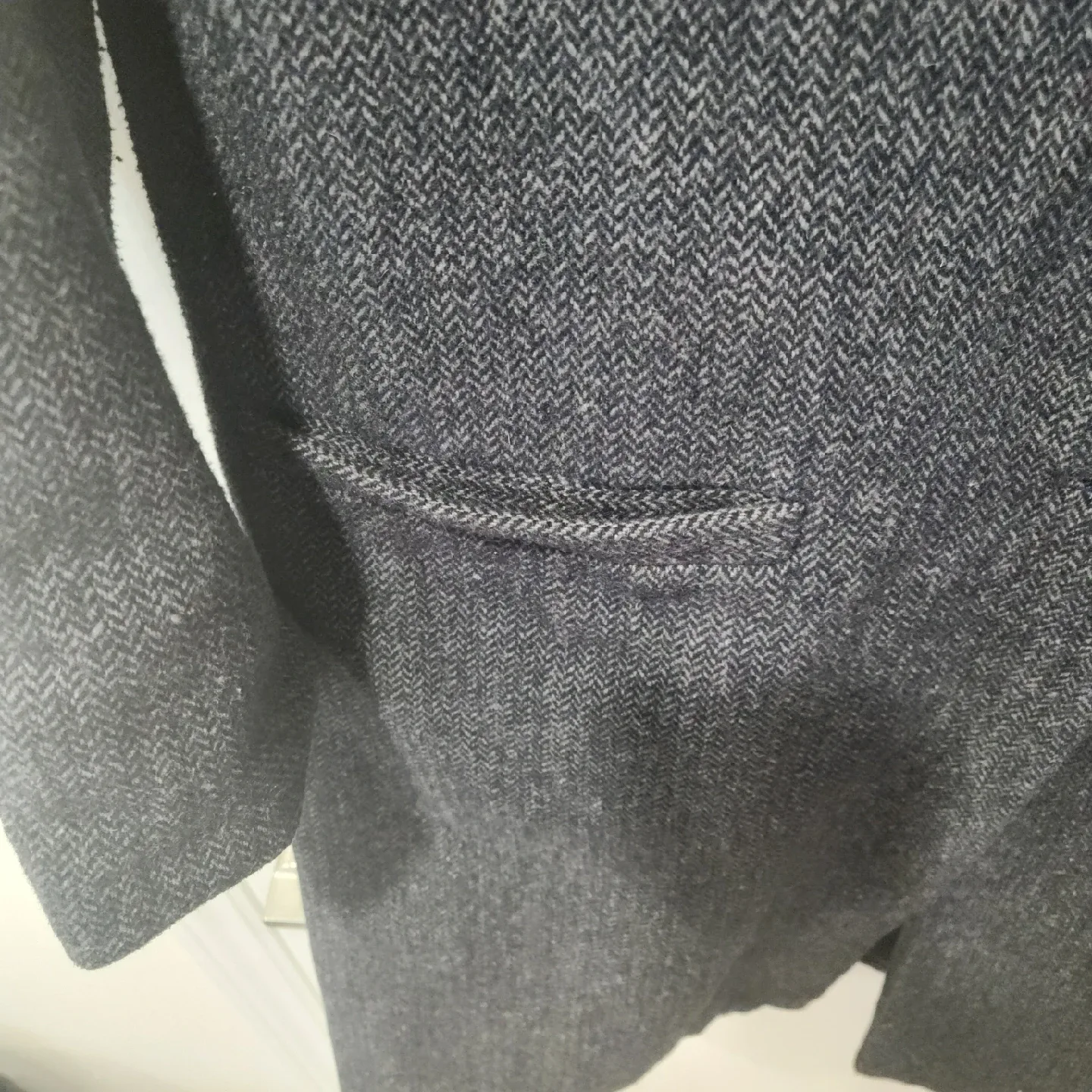 Old Navy Grey Herringbone Wool Blend Coat image indicator(4)