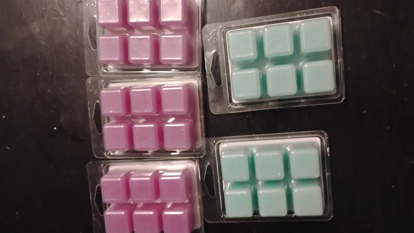ScentSationals Wax Cubes: Paris Adventure & Fiji Fantasy🥕 image indicator(2)