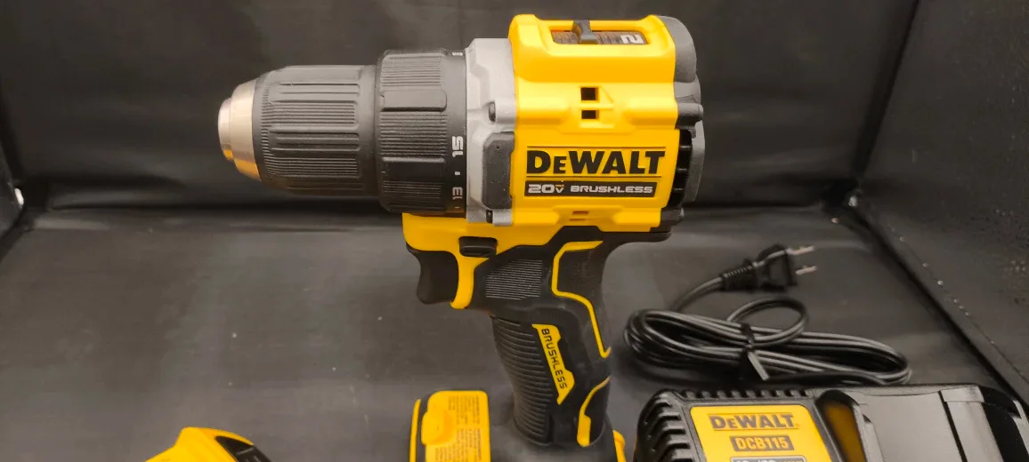 Dewalt DCD794 Cordless Drill Driver Kit w/ Battery & Charger image indicator(3)