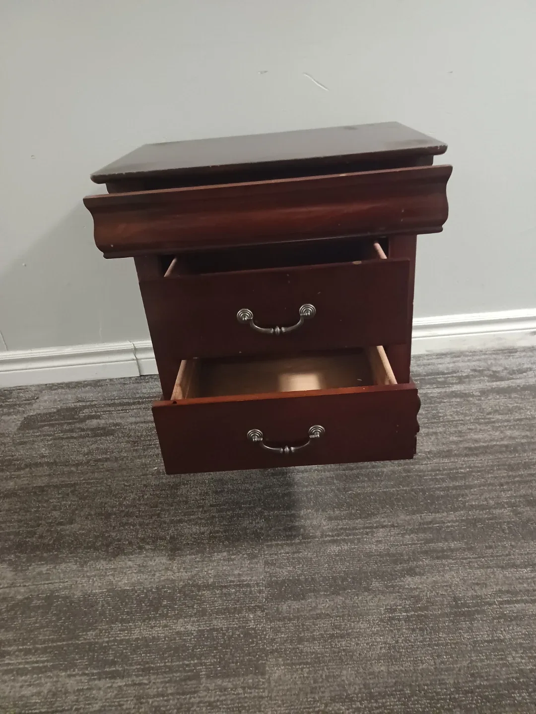 Wooden 3-Drawer Nightstand image indicator(2)