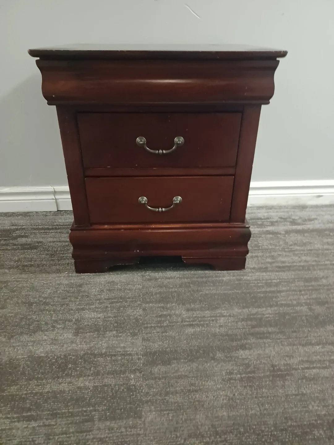 Wooden 3-Drawer Nightstand image indicator(10)