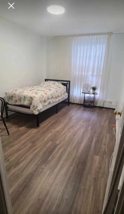 FEMALE : ROOM for Rent