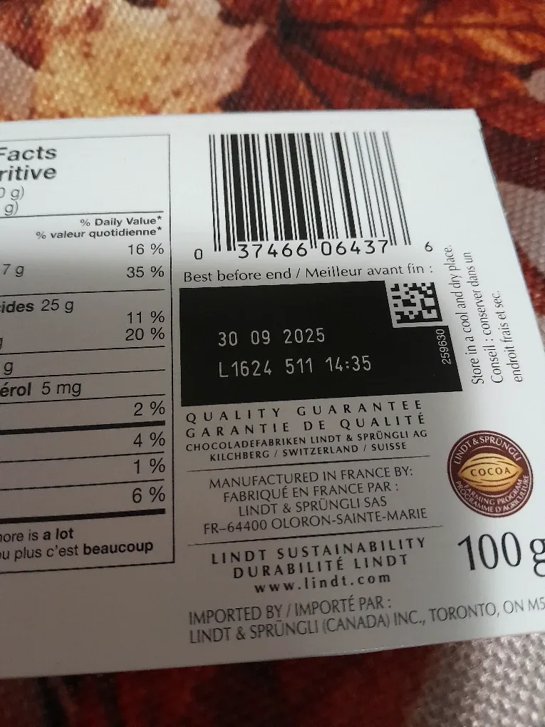 Lindt Excellence Caramel & Sea Salt Dark Chocolate image indicator(2)