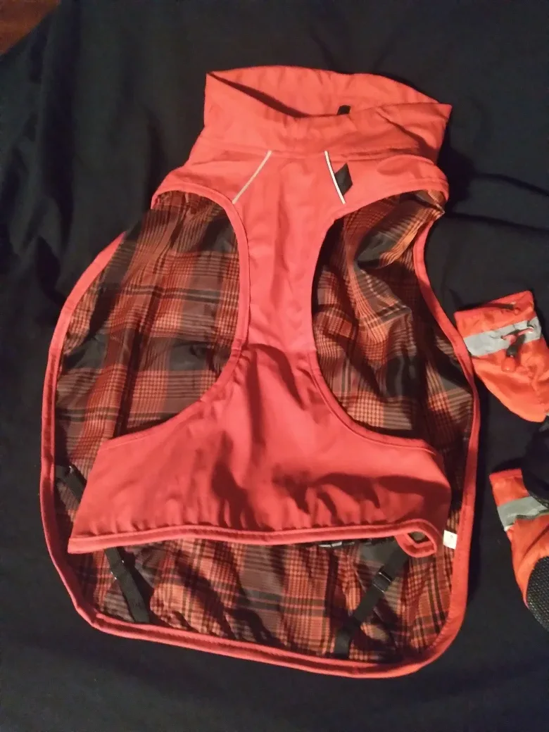 Dog rain gear -medium sized dog image indicator(2)