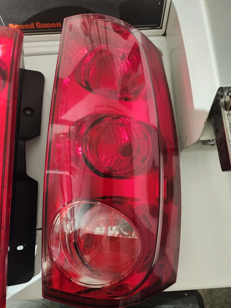 GMC Tail Light Pair - photo 3