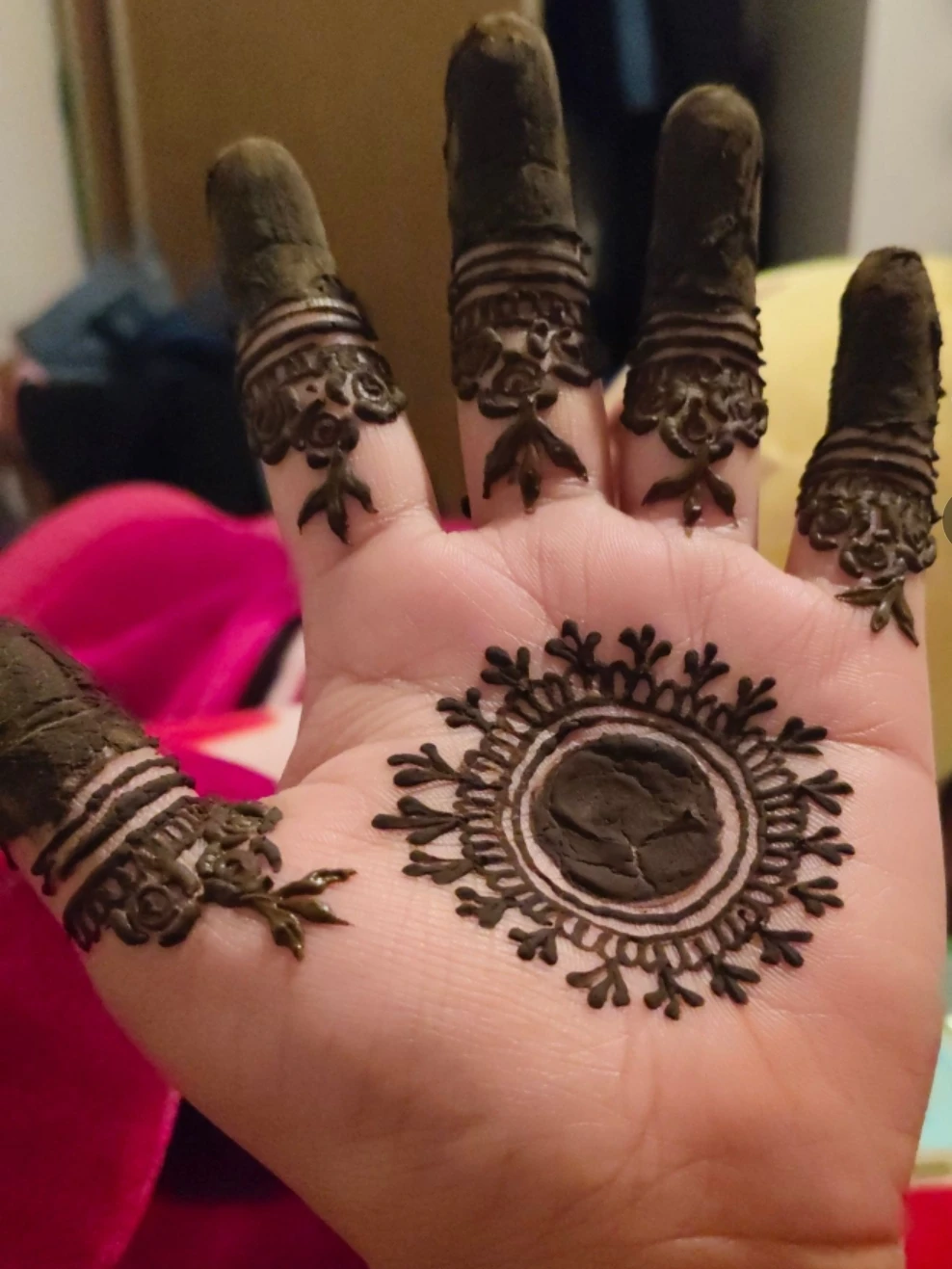 Henna Artist - photo 2