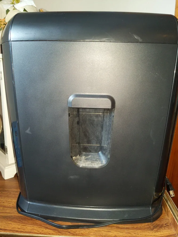 Staples SPL-BXC102A Shredder image indicator(2)