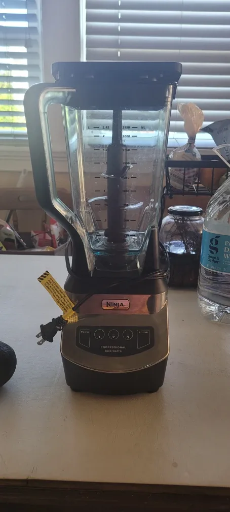 Ninja Professional 1000 Watts Blender