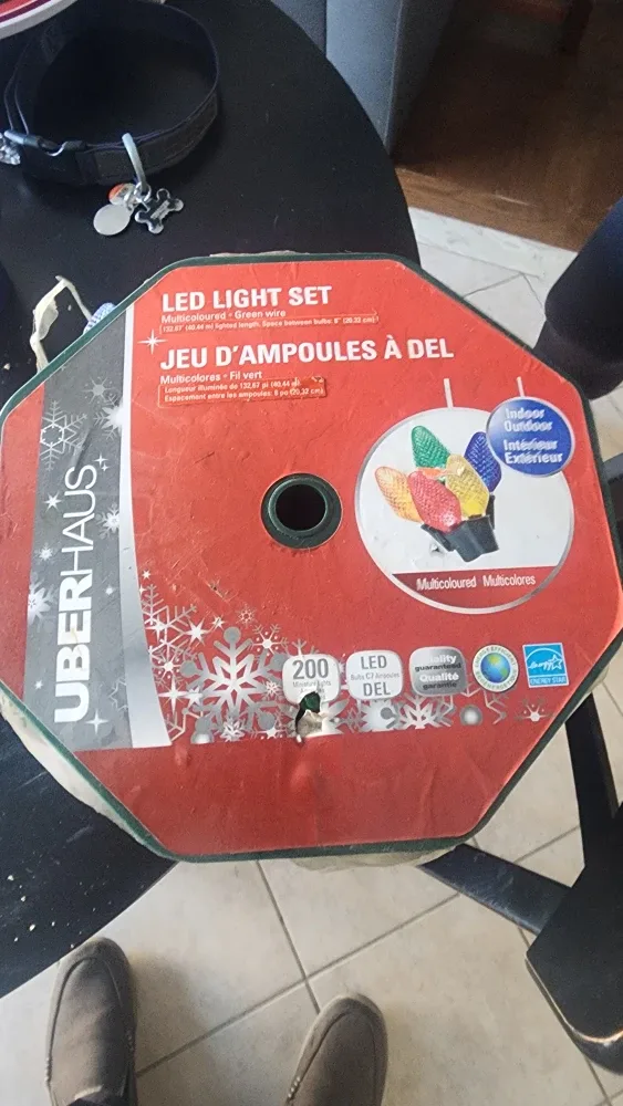 Uberhaus LED Light Set - Multicoloured