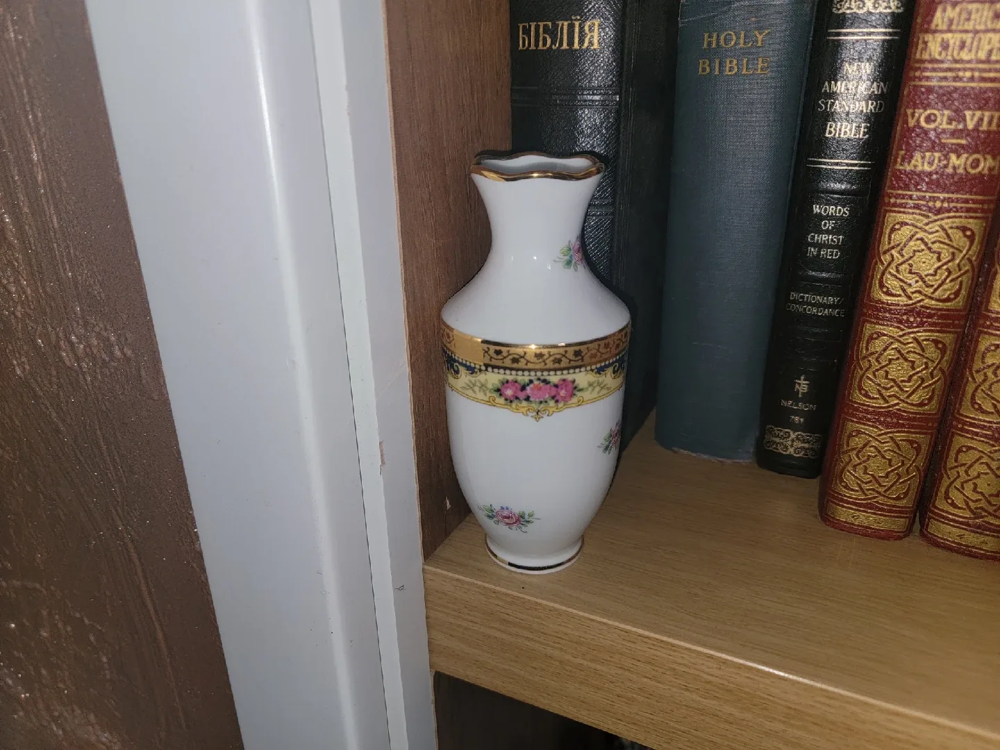 Vintage Porcelain Figurines Collection Estate sale image indicator(10)