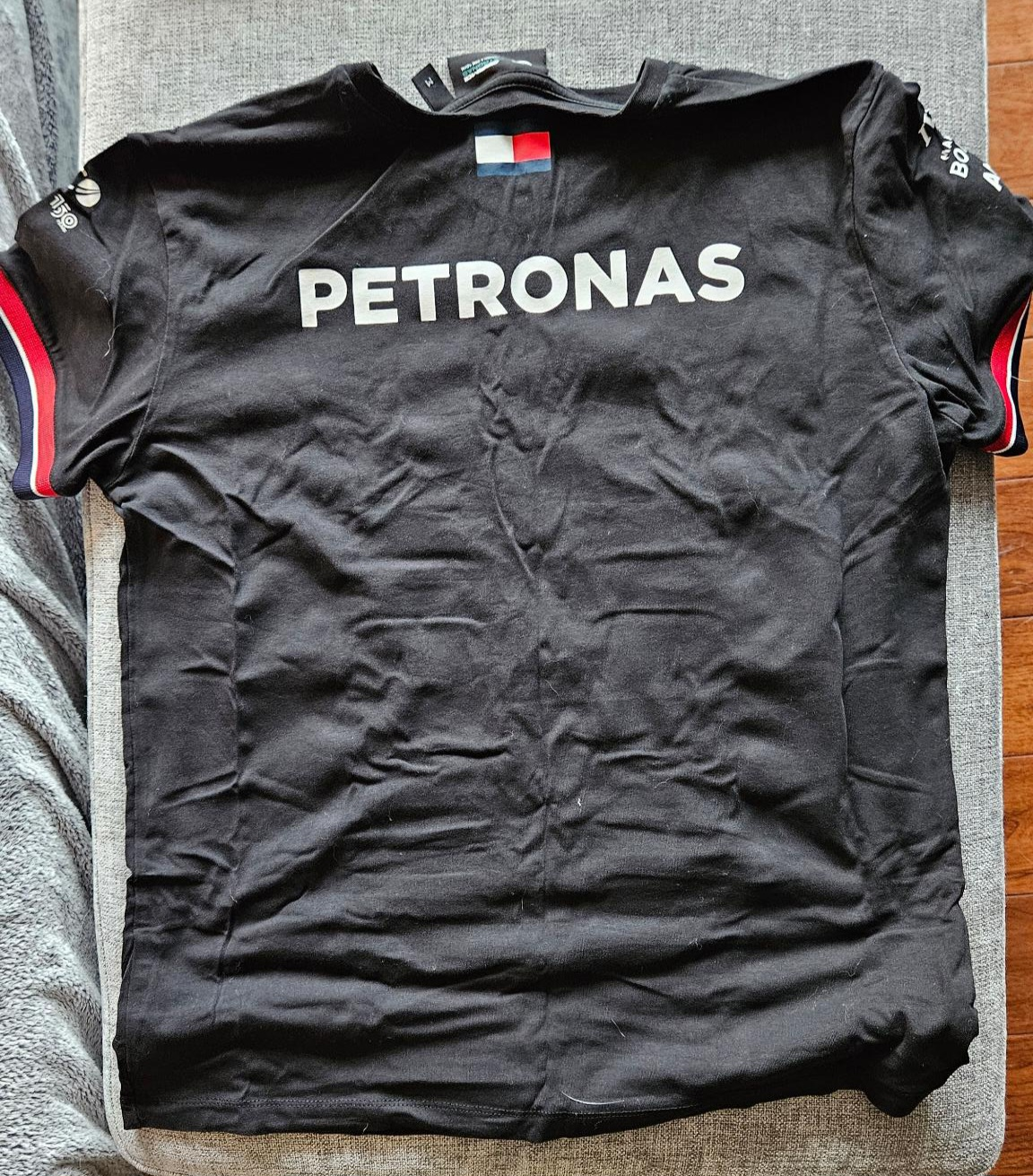 Mercedes AMG Petronas Formula One Team Women's T-Shirt - Size M - photo 2