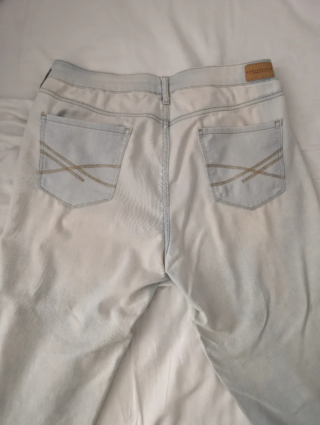 Aeropostale High Waisted Jegging Size 12 Aeropostale Jeans image indicator(4)