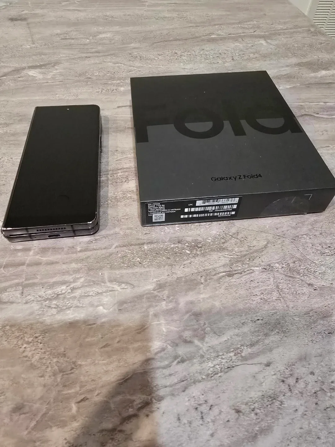 Samsung Galaxy Z Fold4 - Like New w/ Box image indicator(2)