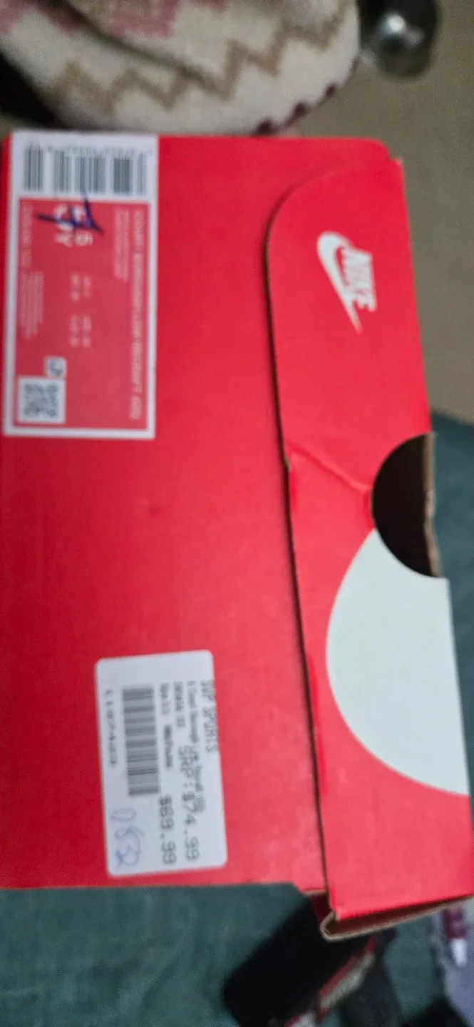 Nike Air Force 1 High Red Sneakers image indicator(2)