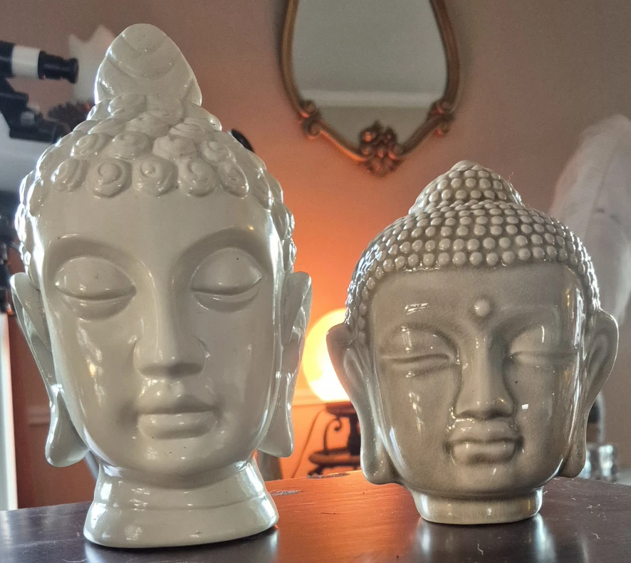 Two Meditation Buddah small statuettes