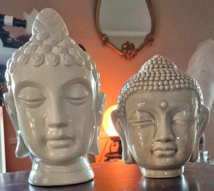 Two Meditation Buddah small statuettes