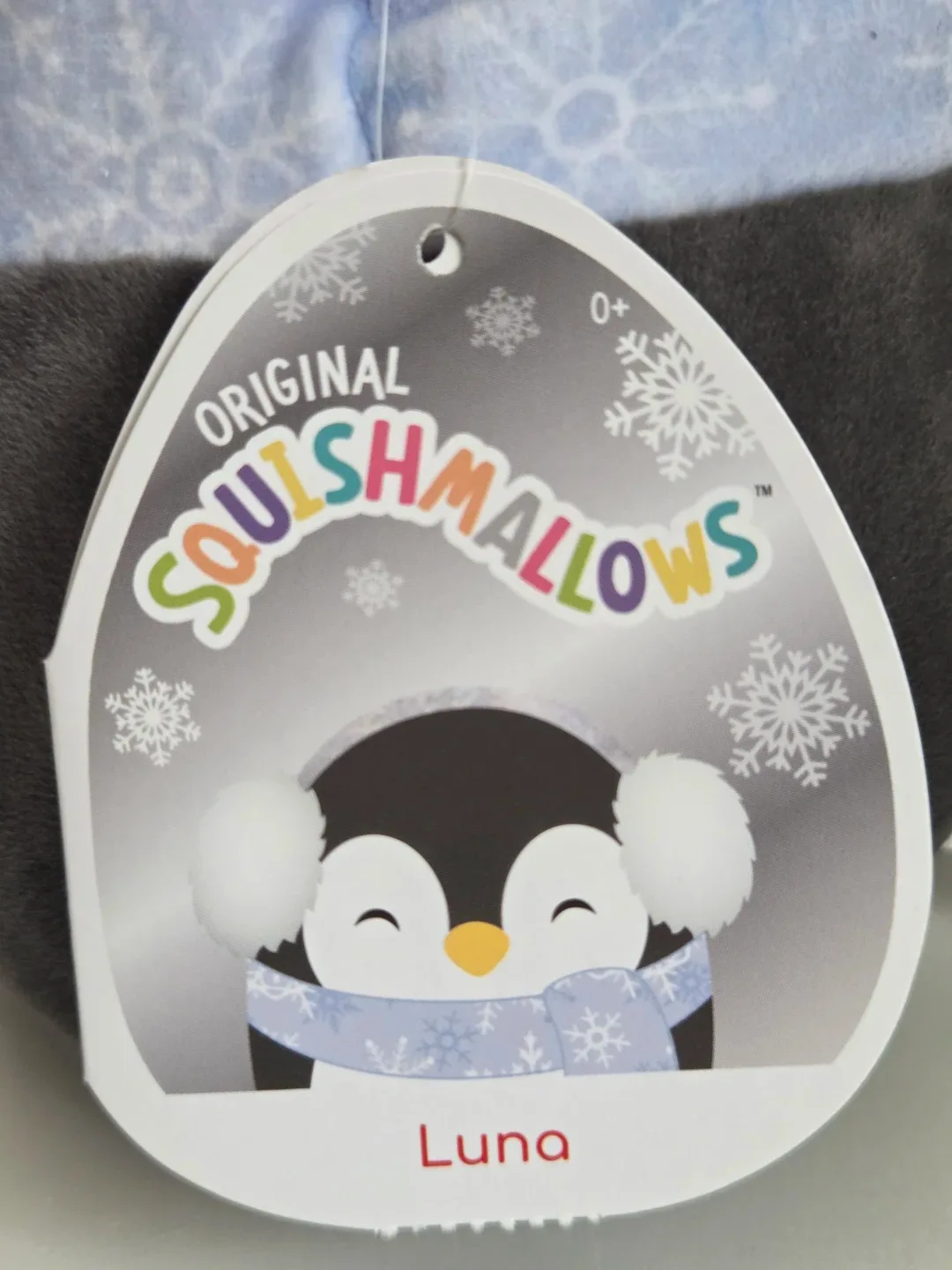Squishmallows Luna Penguin Plush Toy image indicator(3)