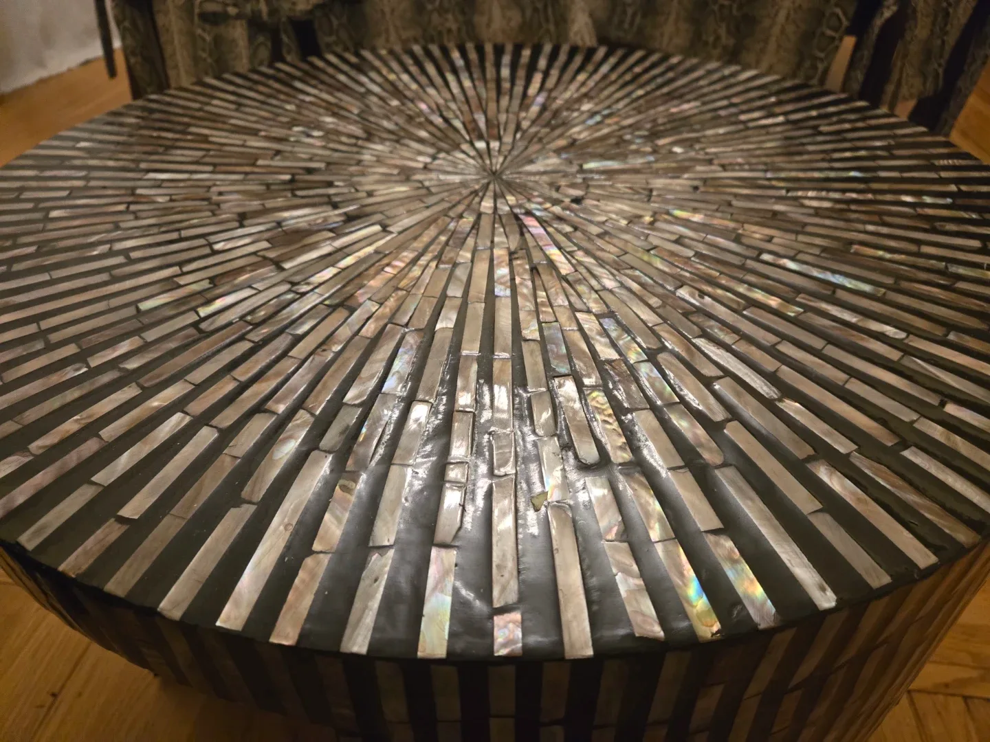 Stunning Mosaic Inlay Table image indicator(3)