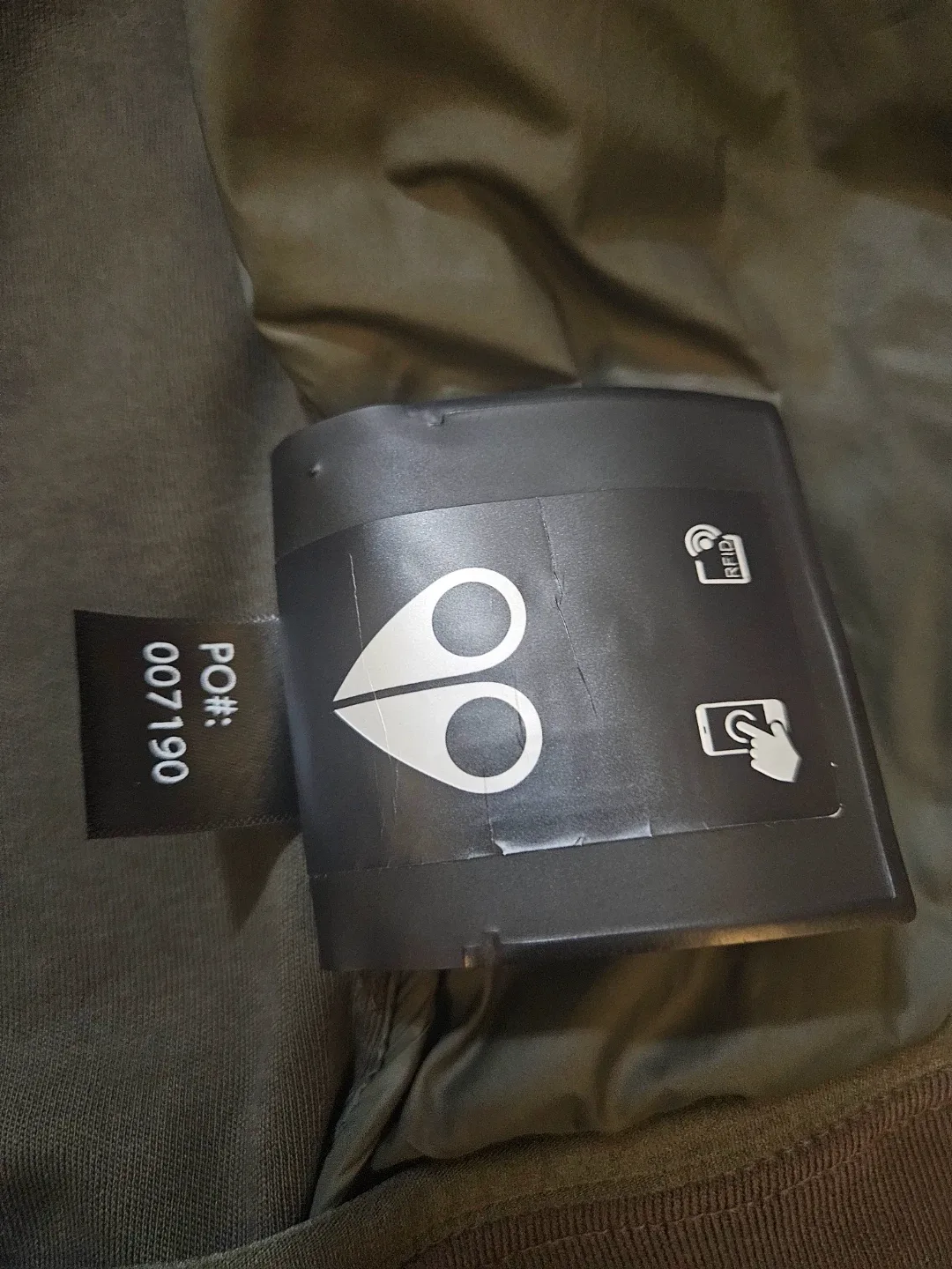 *MUST SELL BY TOMORROW* Ladies Moose Knuckles Quilted Vest image indicator(3)