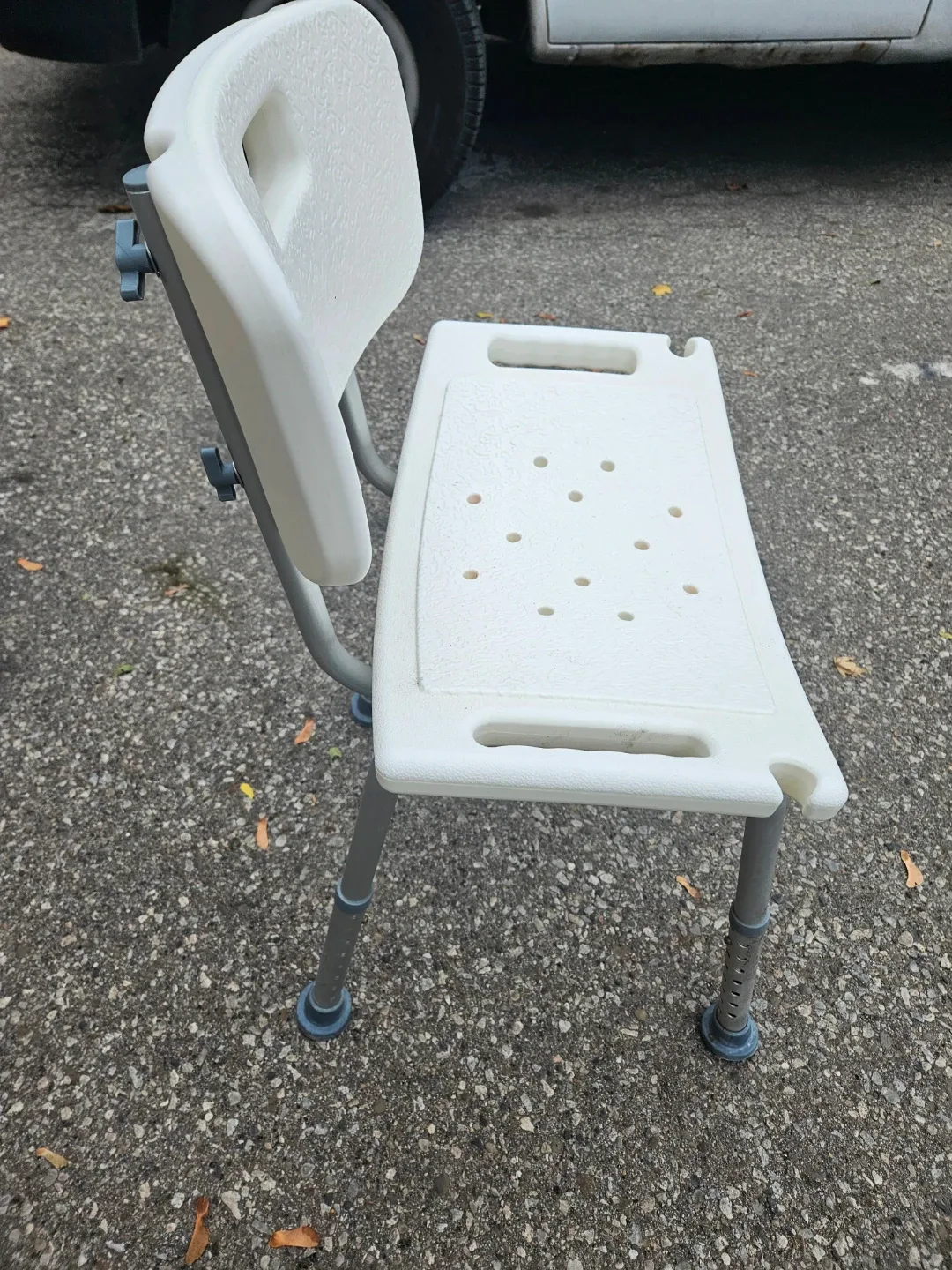 Adjustable Height Bath/Shower Chair image indicator(4)