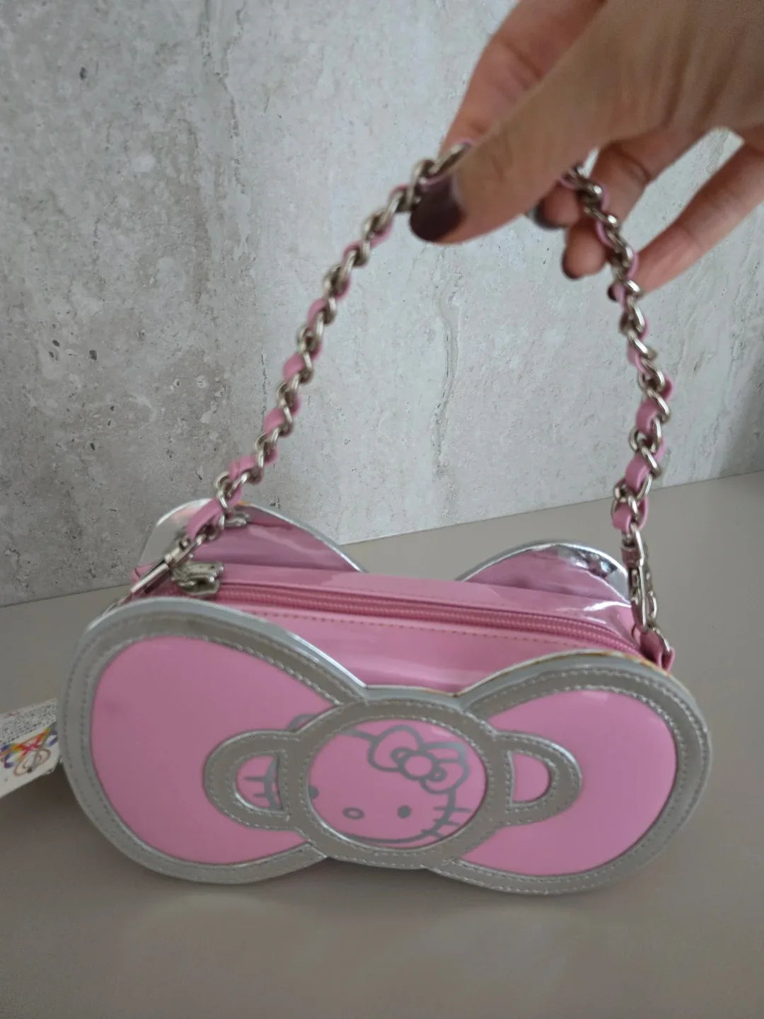Hello Kitty 30 Years Pink Bow Bag image indicator(3)