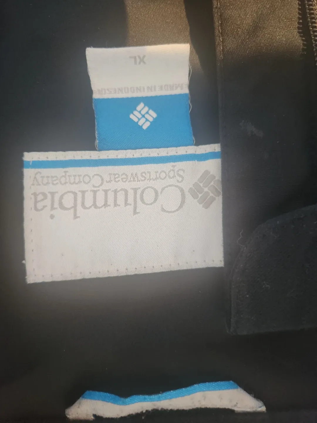 2 Columbia Sportswear Black Jackets - Size XL image indicator(4)